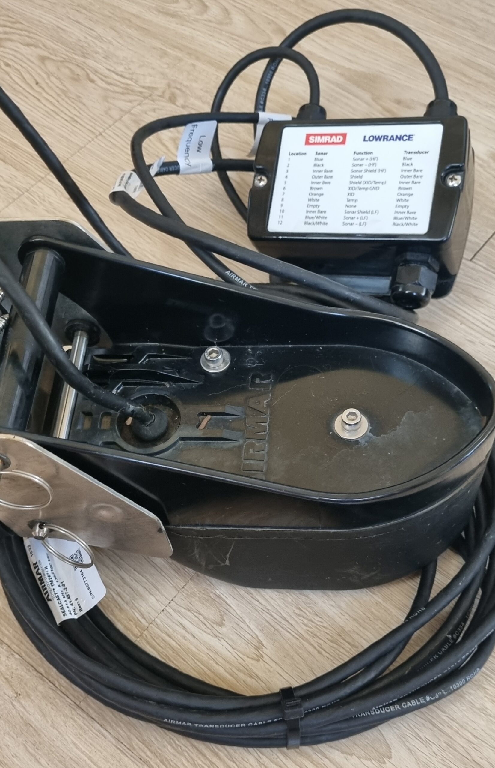 LOWRANCE TM-265LH WITH WIRING BLOCK S/H